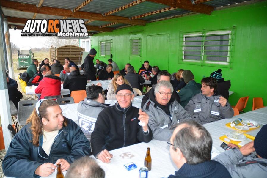 grand prix jean nougier 2015 sur le circuit de monteux du club amac situé quartier des confines route de sarrians dans le vaucluse.