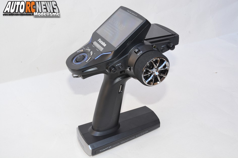 radio futaba 4px réf : futk4905 distribuée par avio et tiger