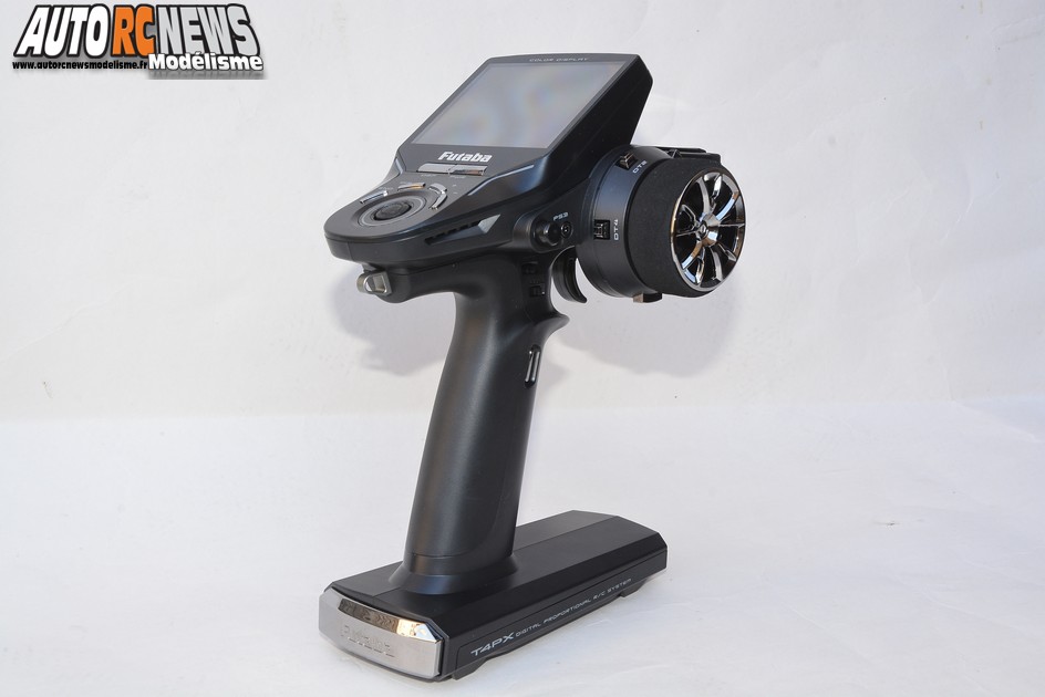 radio futaba 4px réf : futk4905 distribuée par avio et tiger