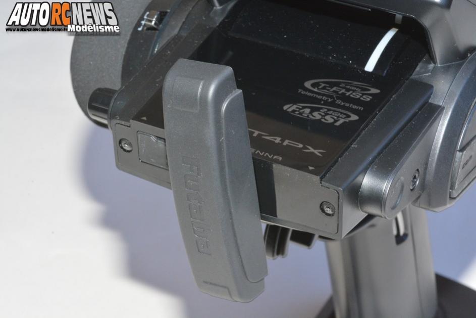 radio futaba 4px réf : futk4905 distribuée par avio et tiger