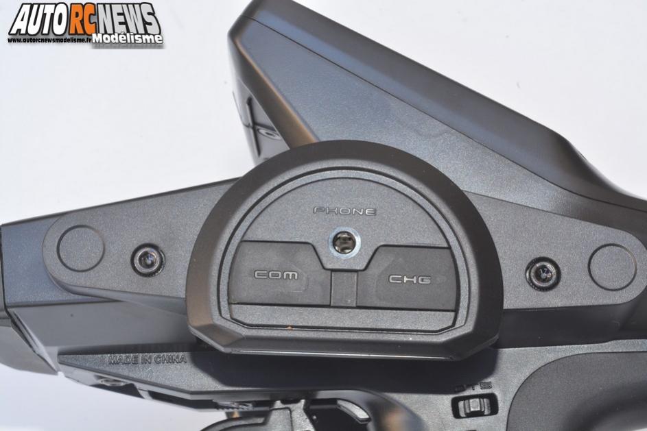radio futaba 4px réf : futk4905 distribuée par avio et tiger