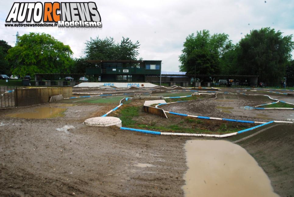 CF Elite TT 1/8 Les Andelys. 4ème manche du championnat de france de voitures radiocommandées qui s'est déroulée sur la piste du club maca27 stade rené tomasini, chapeautée par l'association de Modélisme Sportif Andelysien. CF Elite TT 1/8 Les Andelys. 4ème manche du championnat de france de voitures radiocommandées qui s'est déroulée sur la piste du club maca27 stade rené tomasini, chapeautée par l'association de Modélisme Sportif Andelysien.