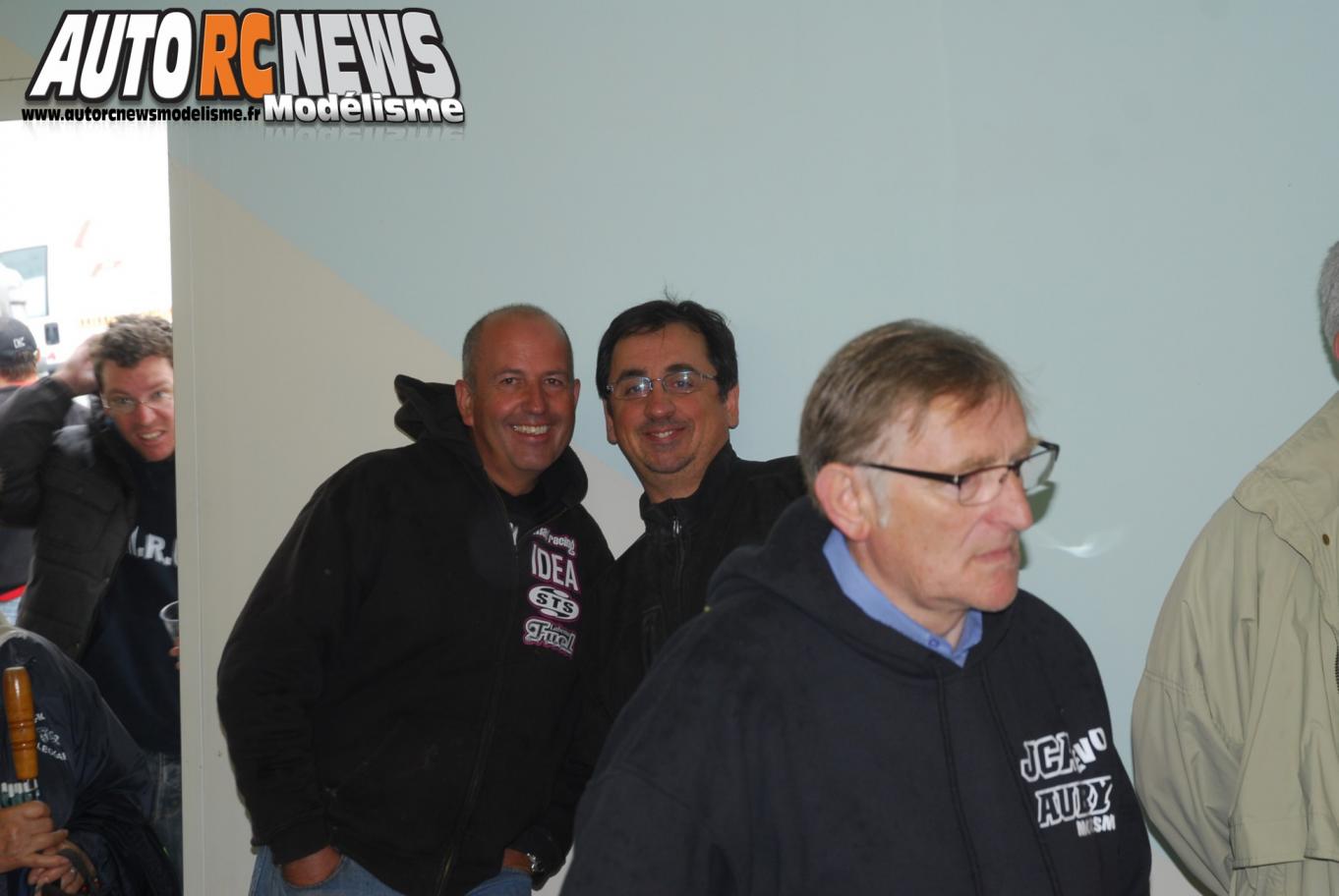 CF Elite TT 1/8 Les Andelys. 4ème manche du championnat de france de voitures radiocommandées qui s'est déroulée sur la piste du club maca27 stade rené tomasini, chapeautée par l'association de Modélisme Sportif Andelysien.