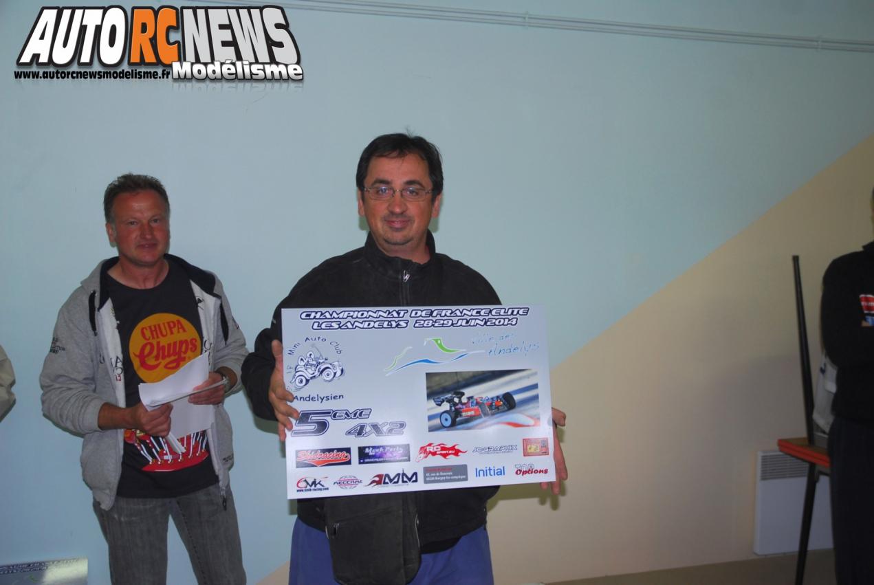 CF Elite TT 1/8 Les Andelys. 4ème manche du championnat de france de voitures radiocommandées qui s'est déroulée sur la piste du club maca27 stade rené tomasini, chapeautée par l'association de Modélisme Sportif Andelysien.