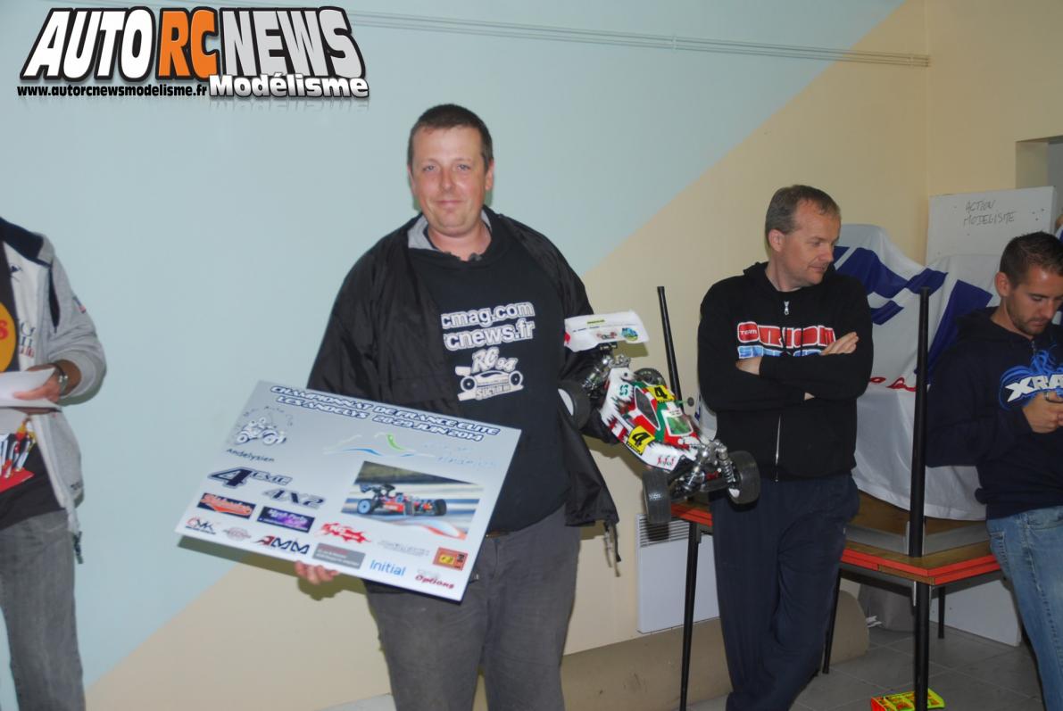CF Elite TT 1/8 Les Andelys. 4ème manche du championnat de france de voitures radiocommandées qui s'est déroulée sur la piste du club maca27 stade rené tomasini, chapeautée par l'association de Modélisme Sportif Andelysien.
