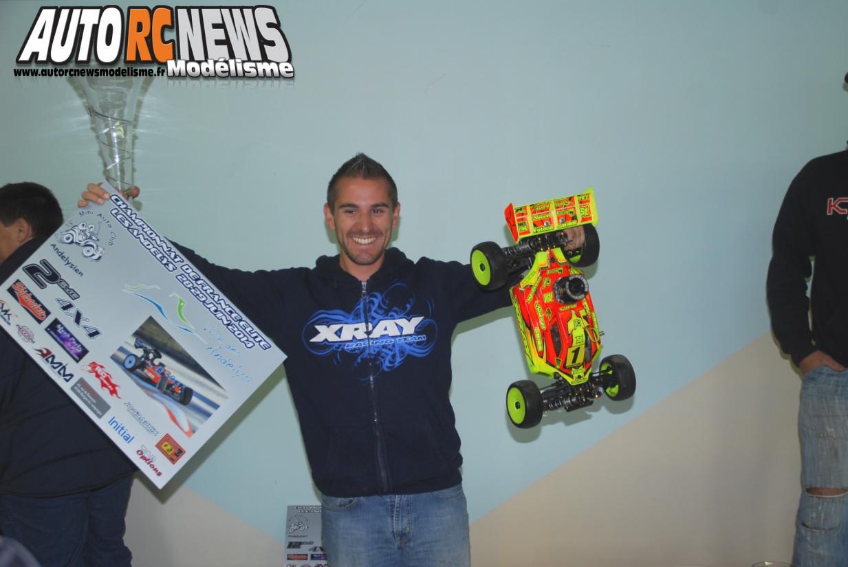 CF Elite TT 1/8 Les Andelys. 4ème manche du championnat de france de voitures radiocommandées qui s'est déroulée sur la piste du club maca27 stade rené tomasini, chapeautée par l'association de Modélisme Sportif Andelysien.