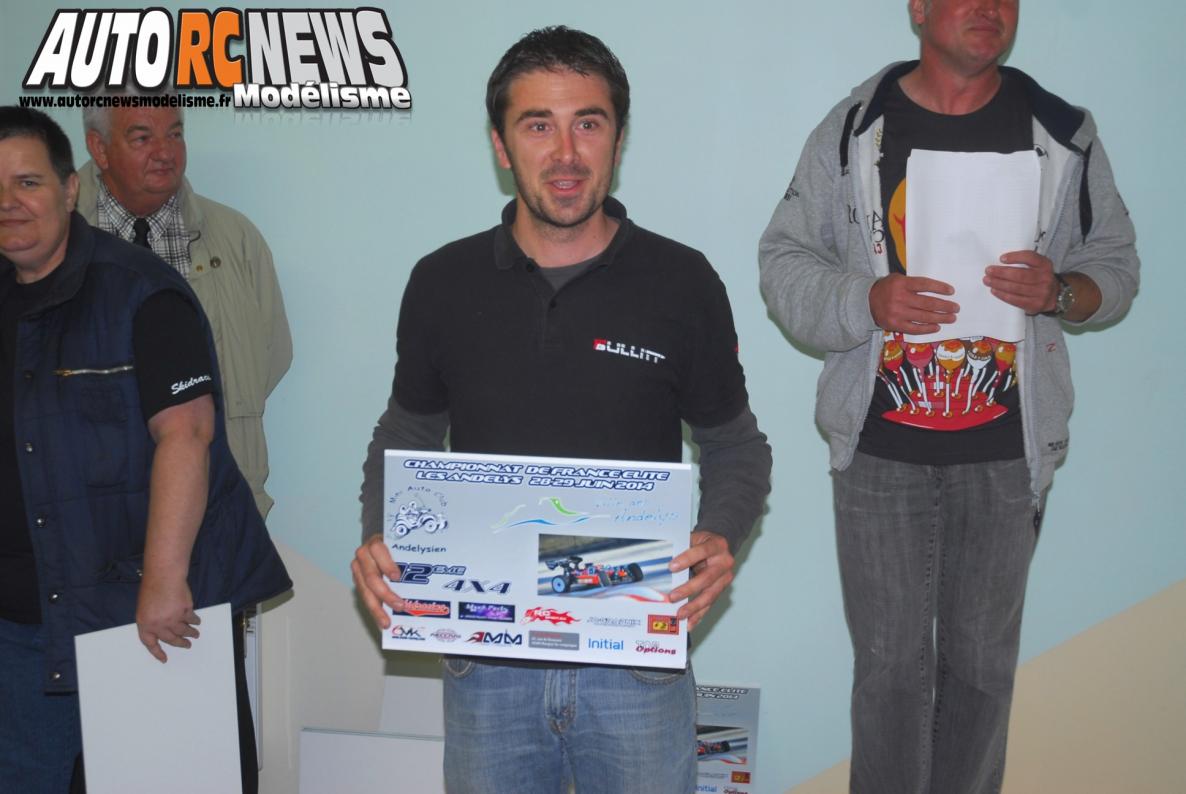 CF Elite TT 1/8 Les Andelys. 4ème manche du championnat de france de voitures radiocommandées qui s'est déroulée sur la piste du club maca27 stade rené tomasini, chapeautée par l'association de Modélisme Sportif Andelysien.
