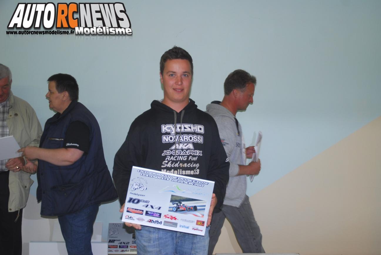 CF Elite TT 1/8 Les Andelys. 4ème manche du championnat de france de voitures radiocommandées qui s'est déroulée sur la piste du club maca27 stade rené tomasini, chapeautée par l'association de Modélisme Sportif Andelysien.