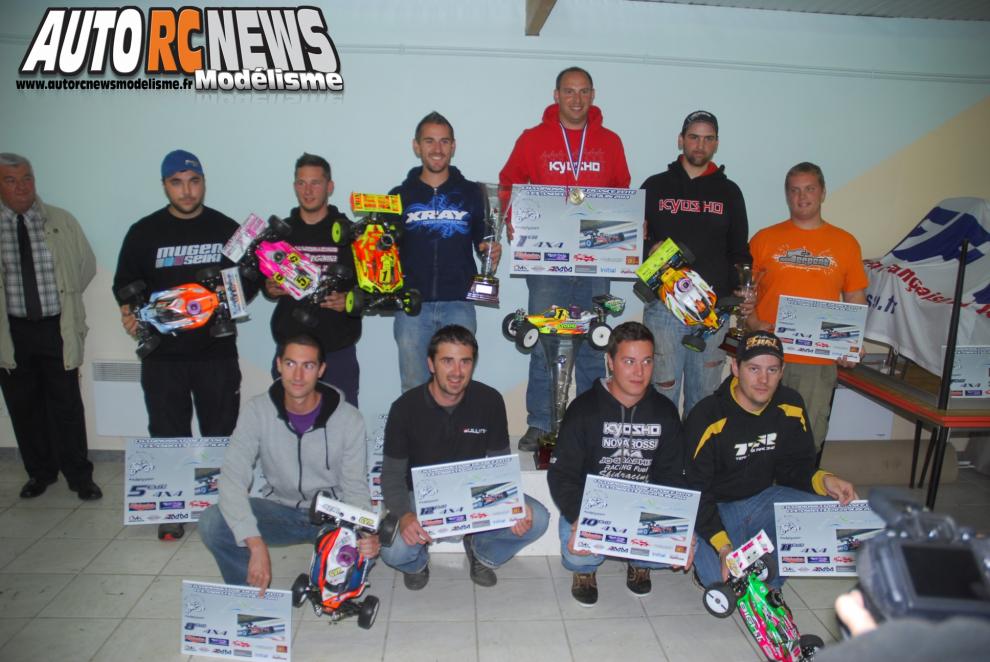 CF Elite TT 1/8 Les Andelys. 4ème manche du championnat de france de voitures radiocommandées qui s'est déroulée sur la piste du club maca27 stade rené tomasini, chapeautée par l'association de Modélisme Sportif Andelysien.
