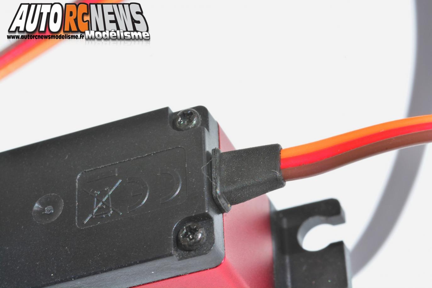 Servo JR Propo DS8911 #JR2116 distribué par T2M