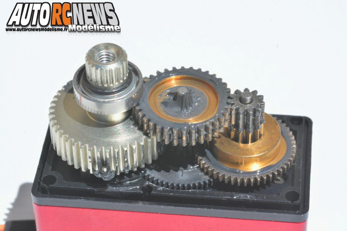 Servo JR Propo DS8911 #JR2116 distribué par T2M
