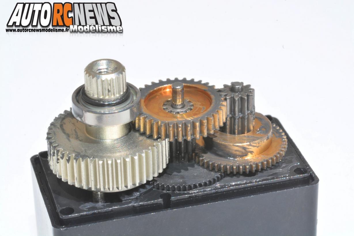 servo JR Propo DS8511 #jr2111 distribué par T2M