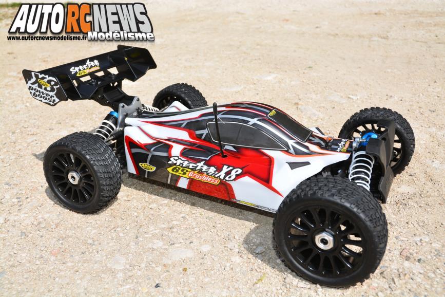 Carson Specter X8EB 6S RTR #C500409016 Les premières photos de cette nouvelle voiture radiocommandée brushless TT 1/8ème signée Carson et distribuée par T2M avant son essai.