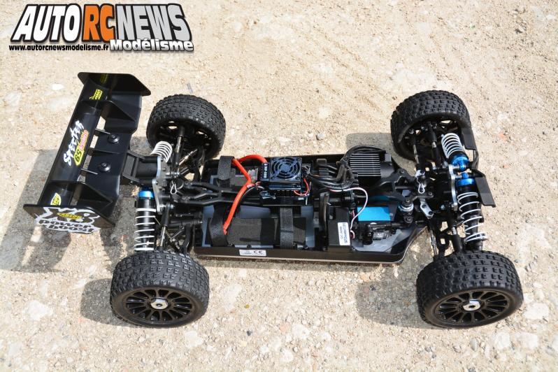 Carson Specter X8EB 6S RTR #C500409016 Les premières photos de cette nouvelle voiture radiocommandée brushless TT 1/8ème signée Carson et distribuée par T2M avant son essai.