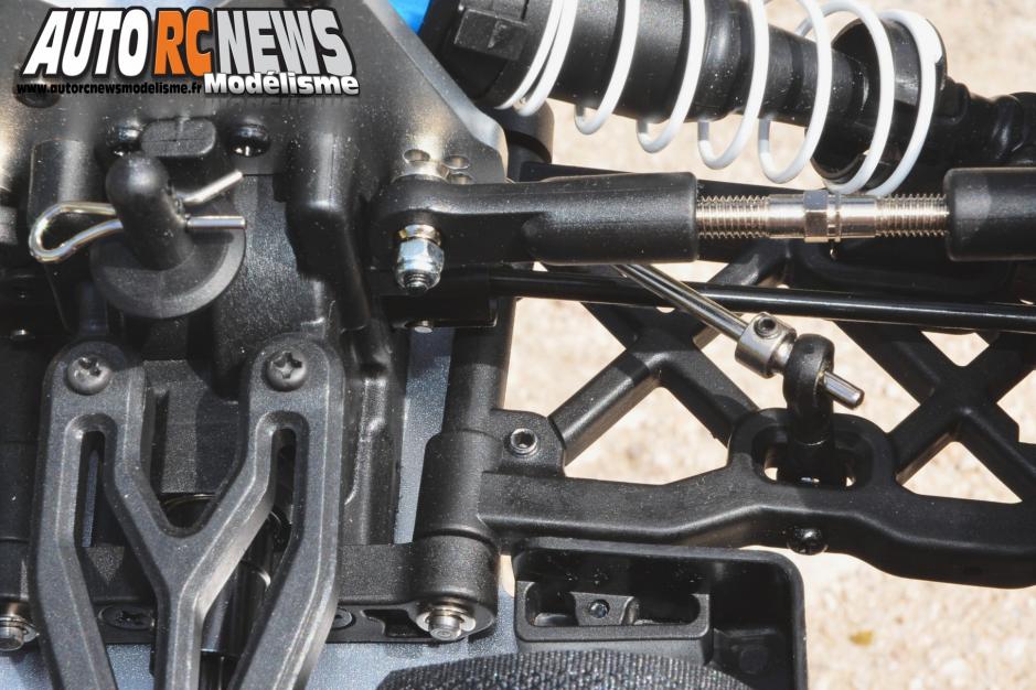Carson Specter X8EB 6S RTR #C500409016 Les premières photos de cette nouvelle voiture radiocommandée brushless TT 1/8ème signée Carson et distribuée par T2M avant son essai.