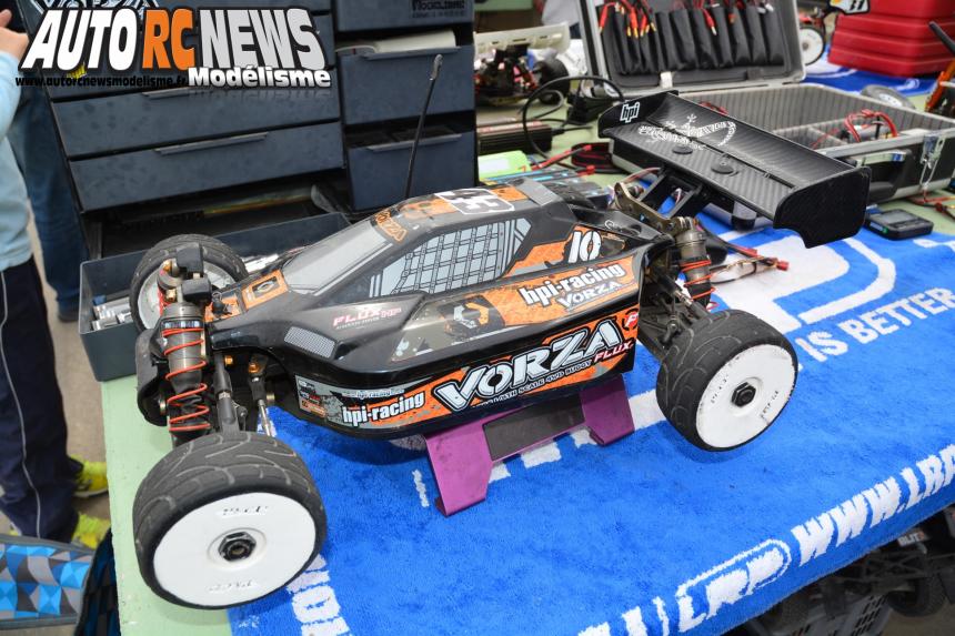 HPI Challenge Orange 30 mars 2014. course de voitures radiocommandées hpitour organisée sur la piste avio et tiger d'orange.
