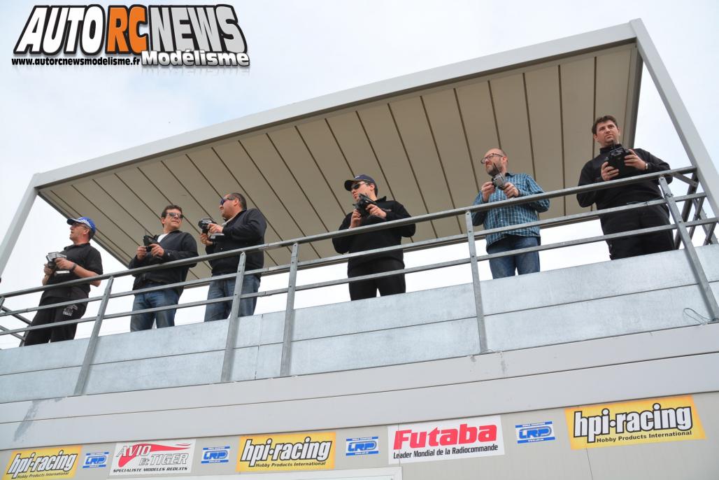 HPI Challenge Orange 30 mars 2014. course de voitures radiocommandées hpitour organisée sur la piste avio et tiger d'orange.