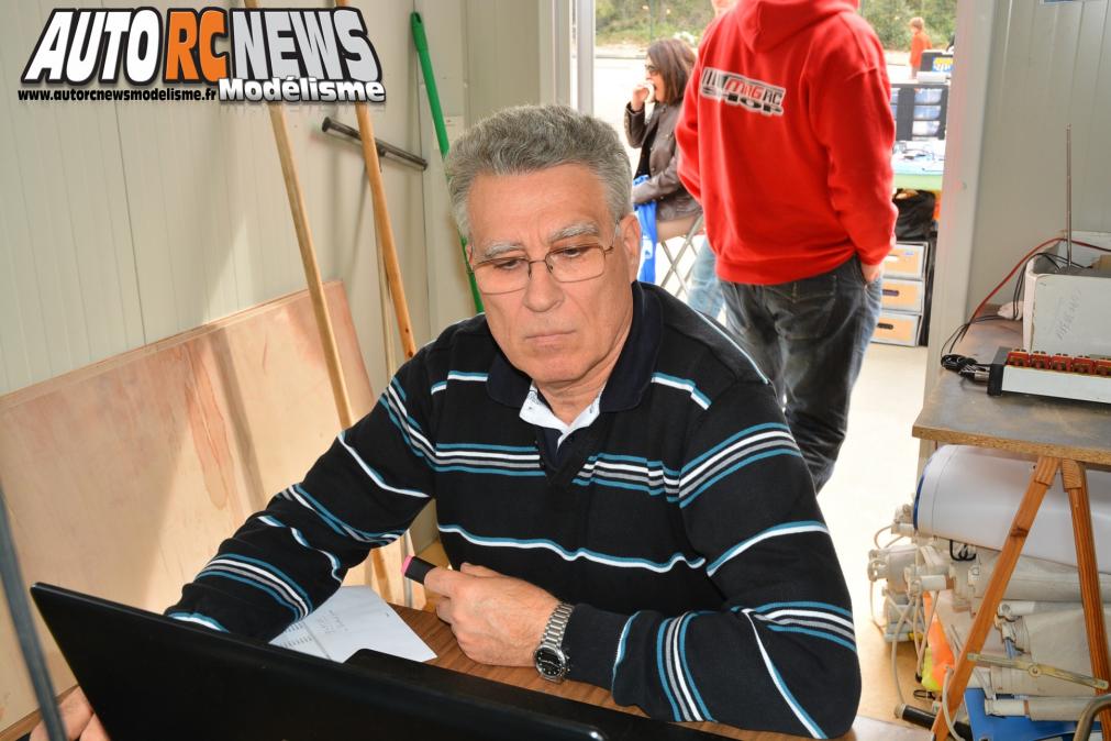HPI Challenge Orange 30 mars 2014. course de voitures radiocommandées hpitour organisée sur la piste avio et tiger d'orange.