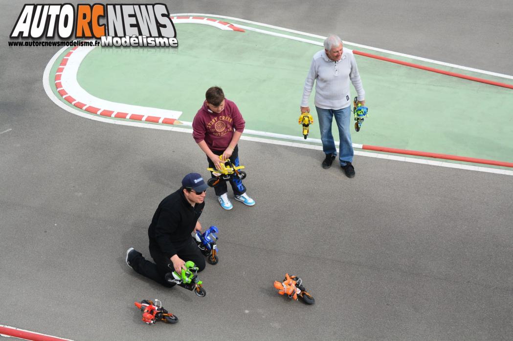 HPI Challenge Orange 30 mars 2014. course de voitures radiocommandées hpitour organisée sur la piste avio et tiger d'orange.