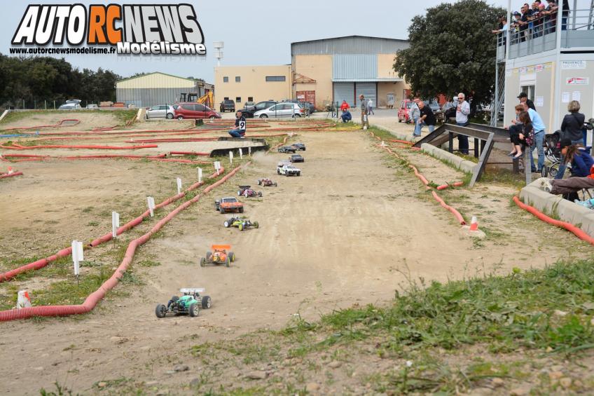 HPI Challenge Orange 30 mars 2014. course de voitures radiocommandées hpitour organisée sur la piste avio et tiger d'orange.