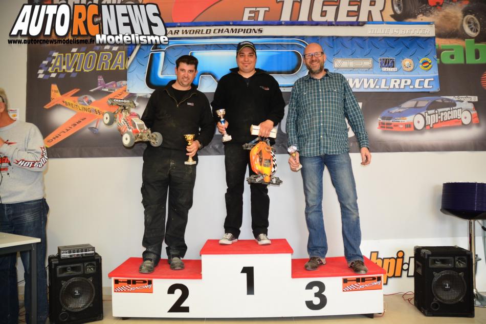 HPI Challenge Orange 30 mars 2014. course de voitures radiocommandées hpitour organisée sur la piste avio et tiger d'orange.