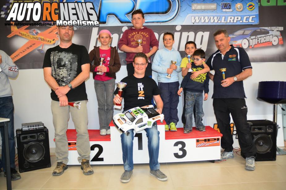 HPI Challenge Orange 30 mars 2014. course de voitures radiocommandées hpitour organisée sur la piste avio et tiger d'orange.