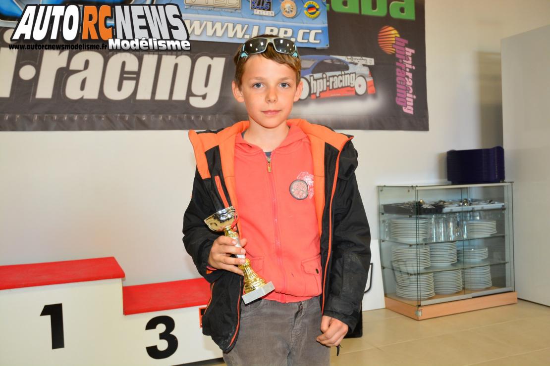 Challenge HPI Orange 16 03 2014 sur la piste avio et tiger d'orange.