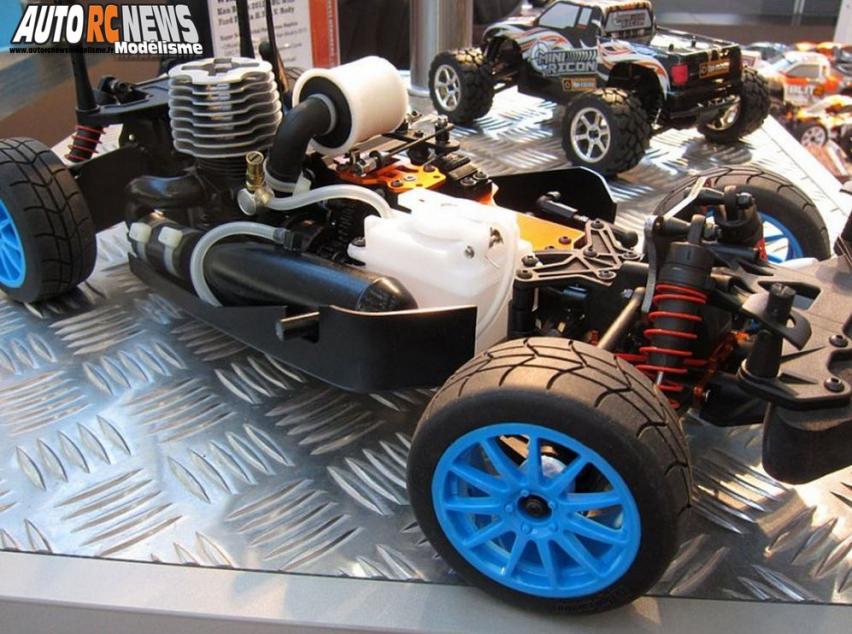 HPI WR8 Nitro and Flux Ford Fiesta H.F.H.V