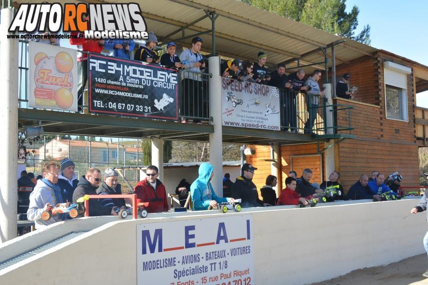 Le warm up du grand prix de Montpellier s'est déroulé dimanche 26 janvier 2014 sur la piste du mini bolide montpellierain.