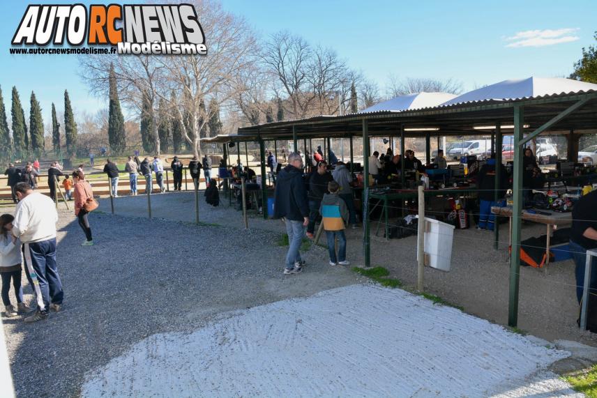 Le warm up du grand prix de Montpellier s'est déroulé dimanche 26 janvier 2014 sur la piste du mini bolide montpellierain.