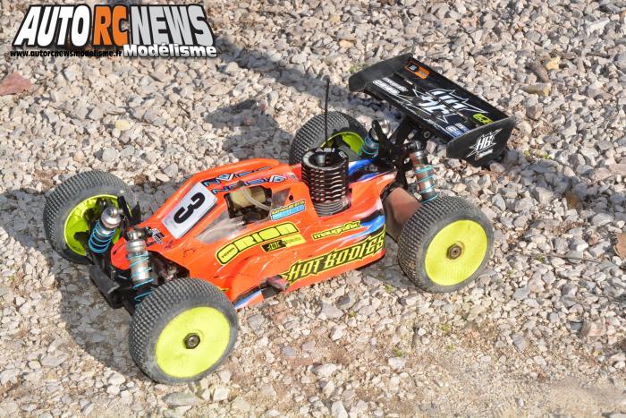 Le HB D812 d'adrien bertin avec lequel il effectuera quelques sorties en TT 1/8ème thermique durant la saison 2014.