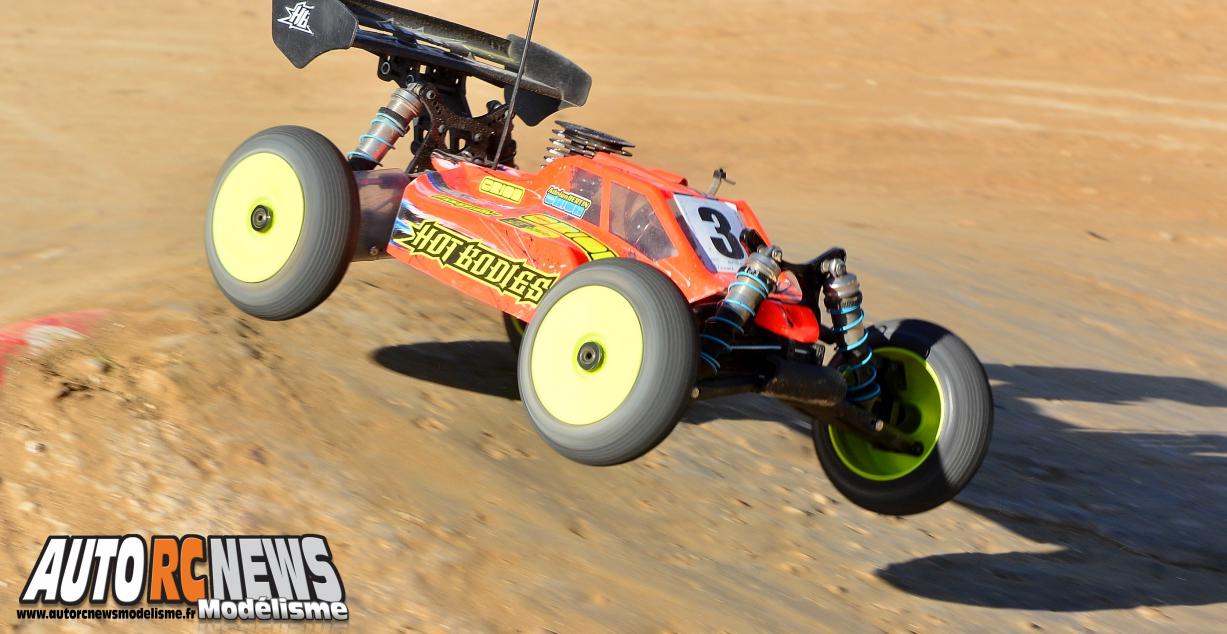 Le HB D812 d'adrien bertin avec lequel il effectuera quelques sorties en TT 1/8ème thermique durant la saison 2014.