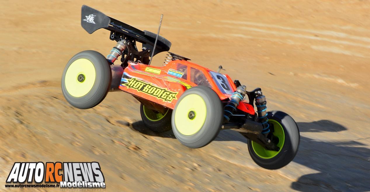 Le HB D812 d'adrien bertin avec lequel il effectuera quelques sorties en TT 1/8ème thermique durant la saison 2014.