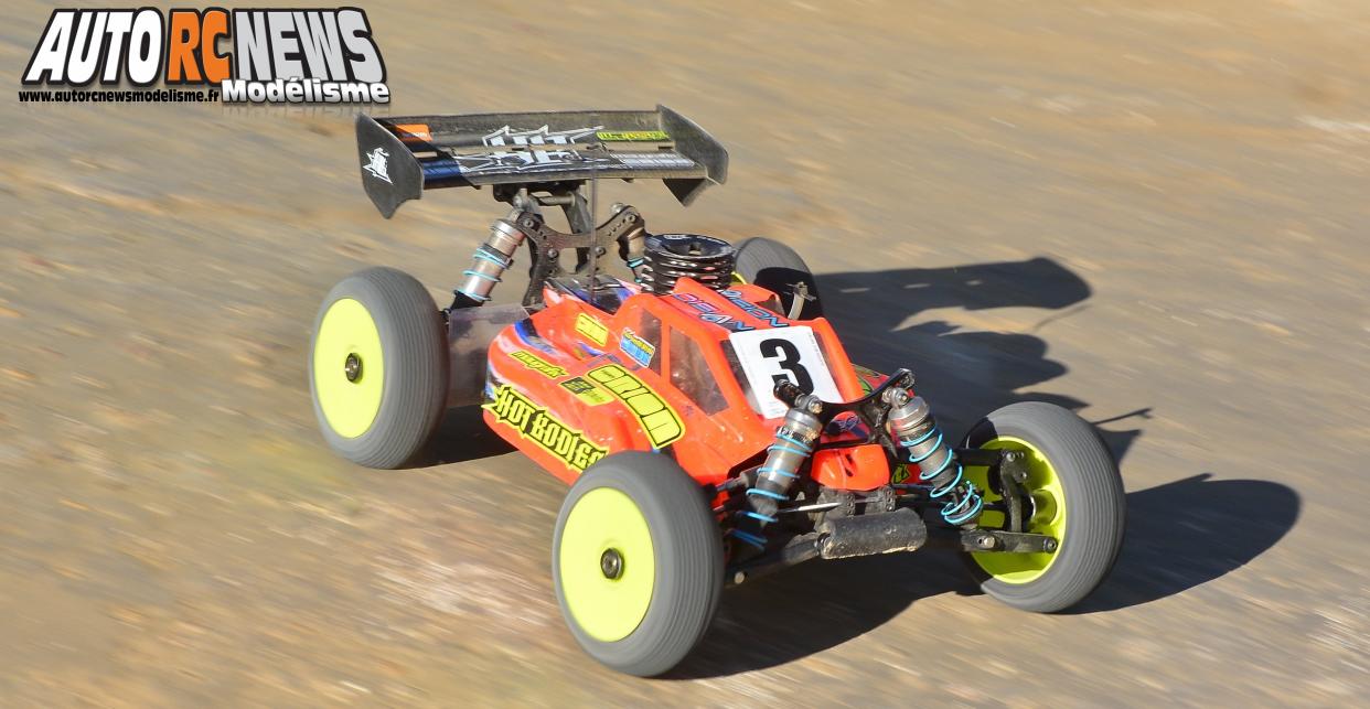 Le HB D812 d'adrien bertin avec lequel il effectuera quelques sorties en TT 1/8ème thermique durant la saison 2014.