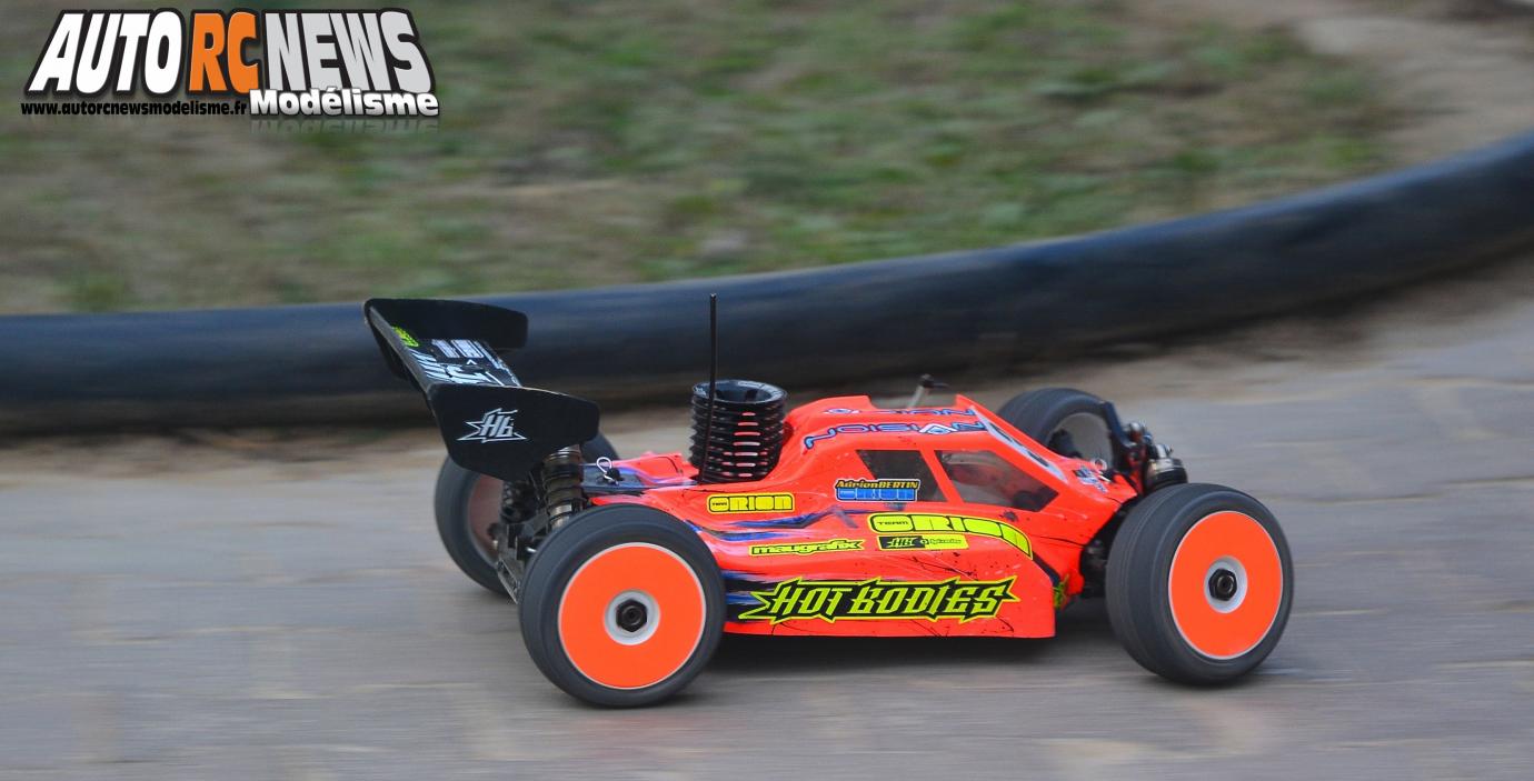 Le HB D812 d'adrien bertin avec lequel il effectuera quelques sorties en TT 1/8ème thermique durant la saison 2014.