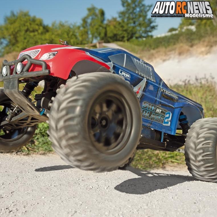 LRP S10 Blast MT2 RTR réf 120802. voiture radiocommandée de tout terrain à l'échelle 1/10ème pour une utilisation modélisme.