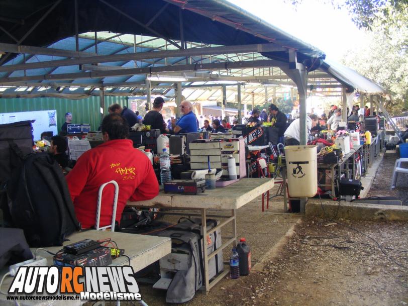Grand Prix de Pierrefeu du Var. compétition de modélisme rc pour voitures radiocommandées TT 1/8ème thermiques. course organisée par le club vamp 83 de pierrefeu dans le département du var les 8,9 et 10 novembre 2013.