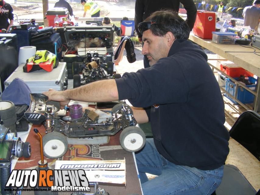 Grand Prix de Pierrefeu du Var. compétition de modélisme rc pour voitures radiocommandées TT 1/8ème thermiques. course organisée par le club vamp 83 de pierrefeu dans le département du var les 8,9 et 10 novembre 2013.
