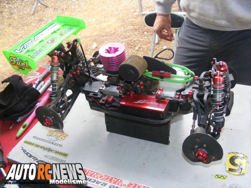 Grand Prix de Pierrefeu du Var. compétition de modélisme rc pour voitures radiocommandées TT 1/8ème thermiques. course organisée par le club vamp 83 de pierrefeu dans le département du var les 8,9 et 10 novembre 2013.