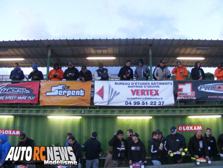 Grand Prix de Pierrefeu du Var. compétition de modélisme rc pour voitures radiocommandées TT 1/8ème thermiques. course organisée par le club vamp 83 de pierrefeu dans le département du var les 8,9 et 10 novembre 2013.
