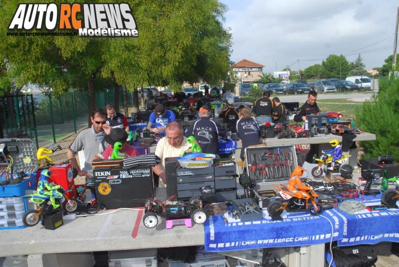 HPI Tour Rognac. challenge hpi organisé par le club macr le 27/10/2013 et le magasin mini buggy de rognac. course de voitures radiocomandées. modélisme rc.