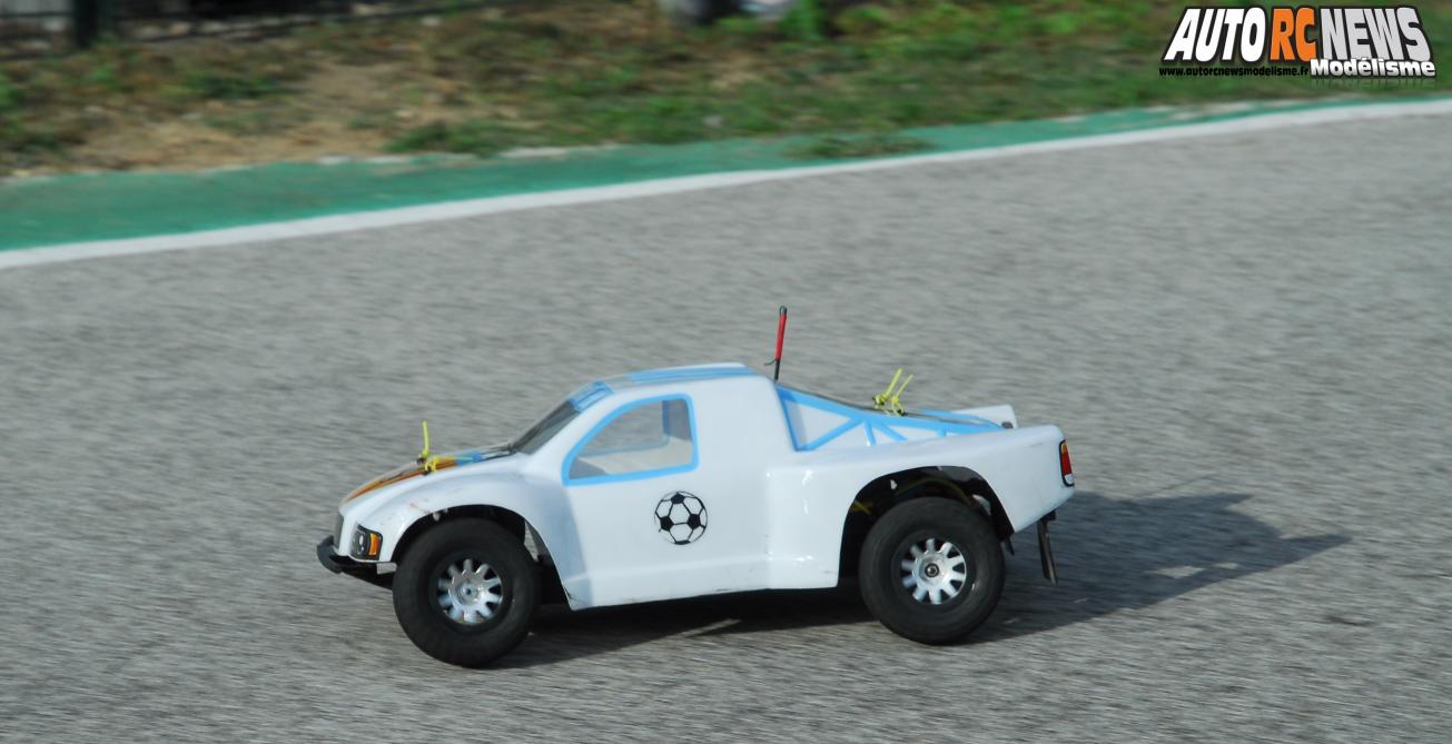 HPI Tour Rognac. challenge hpi organisé par le club macr le 27/10/2013 et le magasin mini buggy de rognac. course de voitures radiocomandées. modélisme rc.