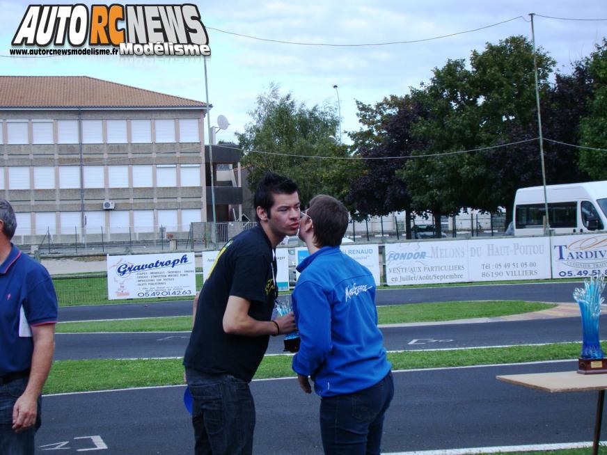 Les meilleures offres aux meilleurs prix chez RC Team. Cliquez sur la bannière pour voir toutes les promos.