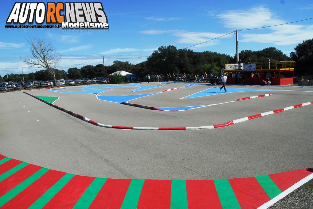 challenge hpi tour Saint Martin de Crau. compétition de voitures radiocommandées de marque hpi qui s'est déroulée sur la piste du club rmcc de saint martin de crau le 6 octobre 2013. modélisme R/C. challenge hpi tour Saint Martin de Crau. compétition de voitures radiocommandées de marque hpi qui s'est déroulée sur la piste du club rmcc de saint martin de crau le 6 octobre 2013. modélisme R/C.