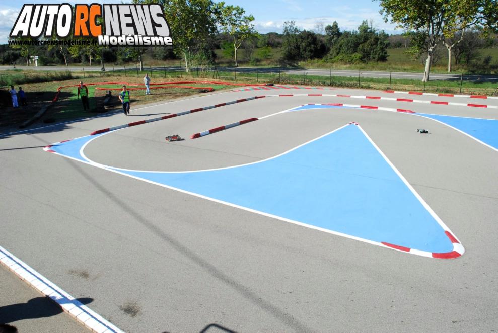 challenge hpi tour Saint Martin de Crau. compétition de voitures radiocommandées de marque hpi qui s'est déroulée sur la piste du club rmcc de saint martin de crau le 6 octobre 2013. modélisme R/C.