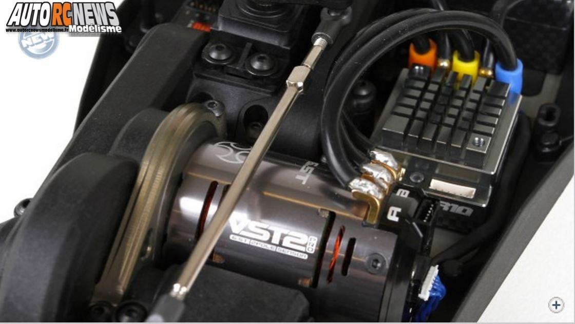 TLR 22 4WD. nouvelle voiture radiocommandée électrique à l'échelle 1/10ème de marque team losi racing. version 4 roues motrices de compétition pour le modélisme auto R/C. réf : tlr03005
