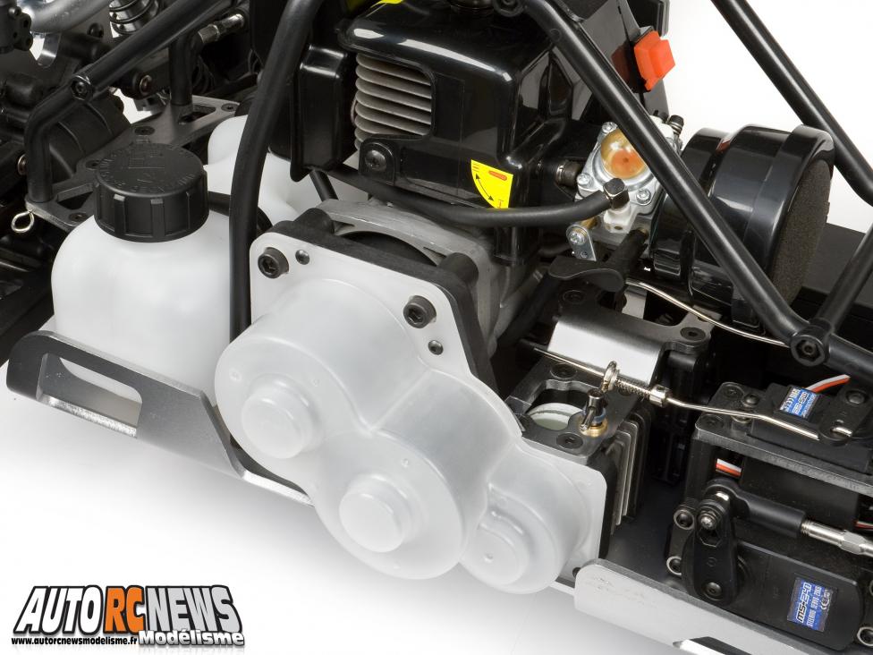 Maverick Blackout ST 1/5 RTR référence MV12403. voiture radiocommandée équipée d'un moteur à essence de 30 cm3. modélisme auto r/c.