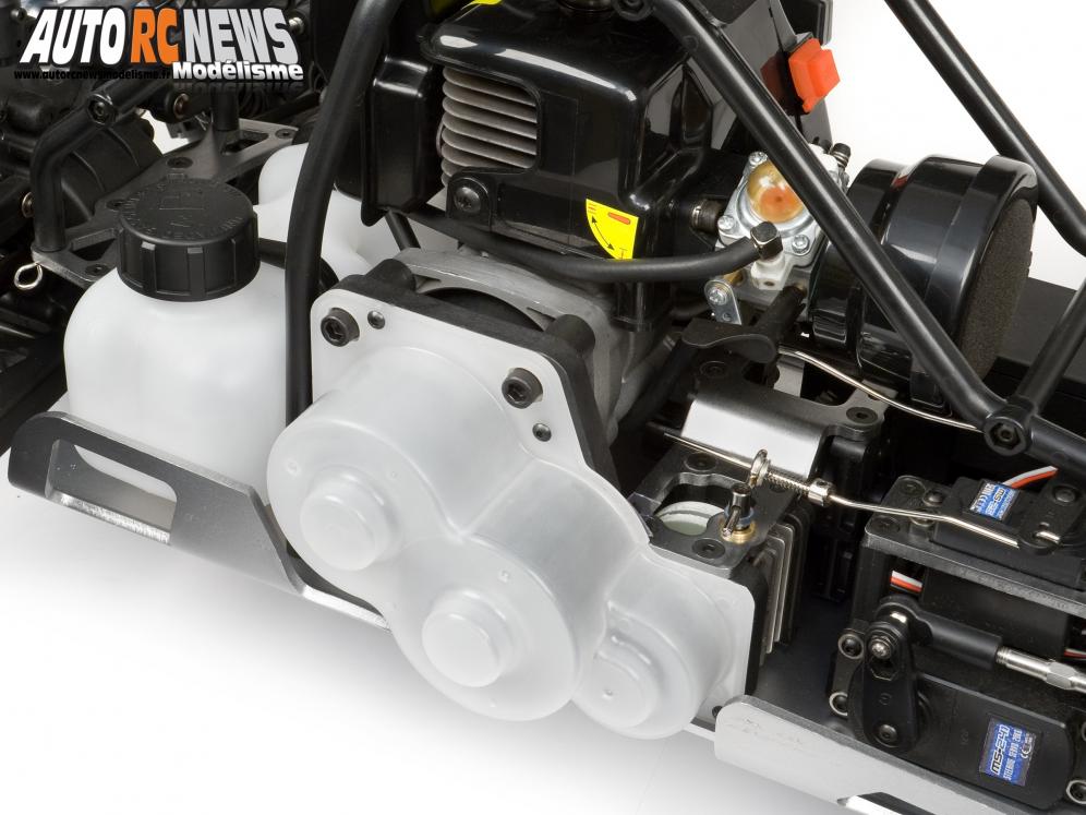 Maverick Blackout MT 1/5 RTR réference MV12404. voiture radiocommandée équipée d'un moteur à essence de 30 cm3. modélisme auto r/c.