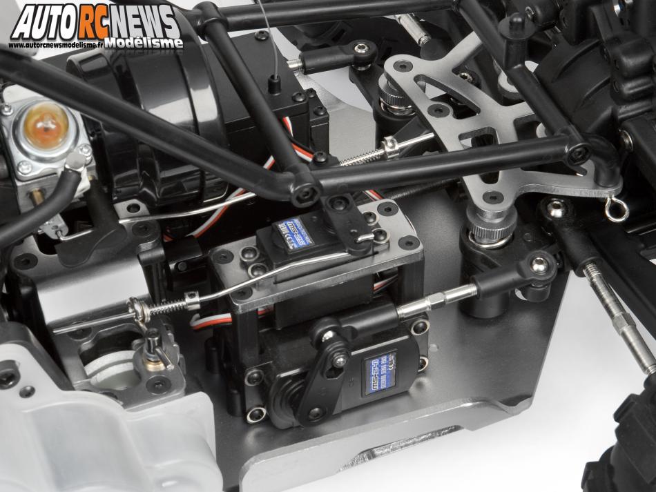 Maverick Blackout MT 1/5 RTR réference MV12404. voiture radiocommandée équipée d'un moteur à essence de 30 cm3. modélisme auto r/c.