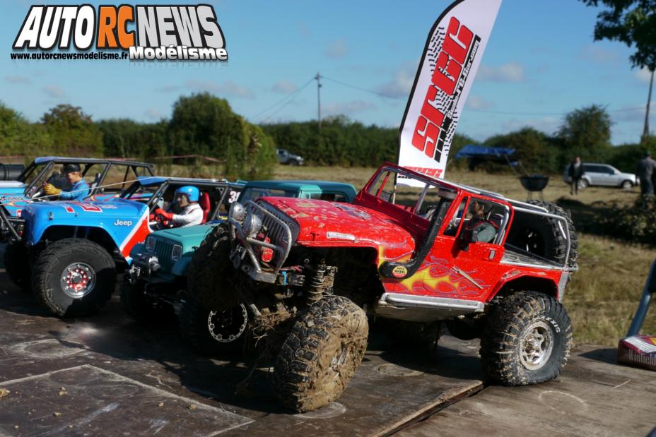 24 Heures de Chevannes. compétition de scale radiocommandés organisée les 14 et 15 septembre derniers sur le circuit éphémère de Chevannes. voitures radiocommandées électriques. modélisme auto r/c.